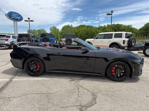 Used 2024 Ford Mustang GT Premium RWD image 8