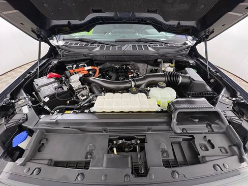 Certified 2025 Ford F150 XLT w/ Equipment Group 302A MID image 33