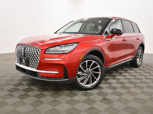 Used 2023 Lincoln Corsair AWD w/ Equipment Group 101A image 2