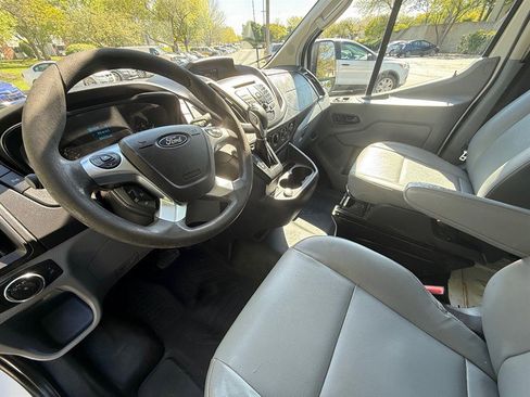 Used 2018 Ford Transit 150 130 Low Roof RWD image 27
