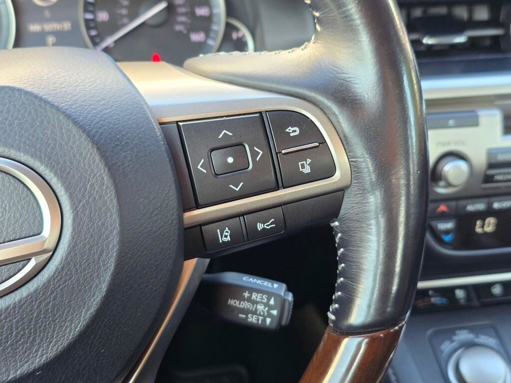 Used 2016 Lexus ES 300h w/ Navigation System Package FWD image 29