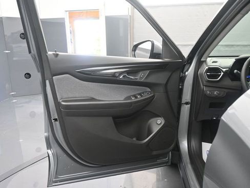 New 2026 Chevrolet TrailBlazer LT w/ Convenience Package image 11