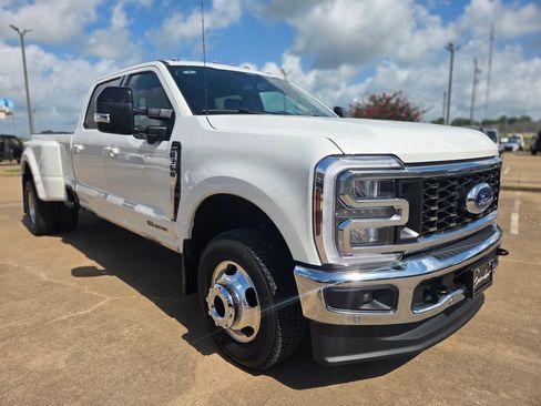 New 2026 Ford F350 Lariat w/ Lariat Ultimate Package AWD/4WD image 3