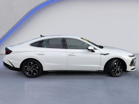 Used 2025 Hyundai Sonata SEL FWD image 3