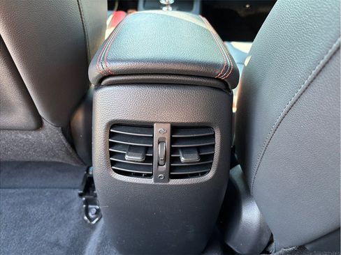 Used 2017 Kia Forte SX image 37