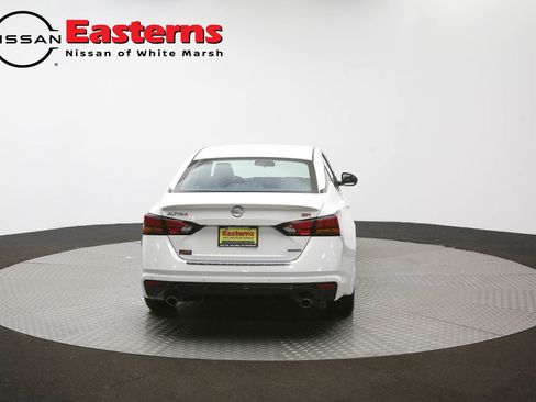 Used 2023 Nissan Altima 2.0 SR FWD image 36