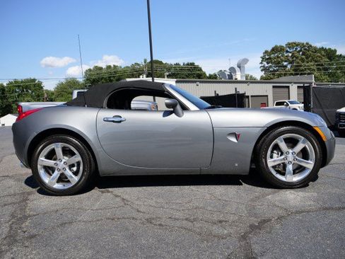 Used 2007 Pontiac Solstice Convertible w/ Premium Package RWD image 40