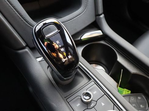 Used 2025 Cadillac XT5 Premium Luxury image 20