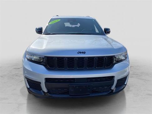 Used 2023 Jeep Grand Cherokee L Laredo image 10