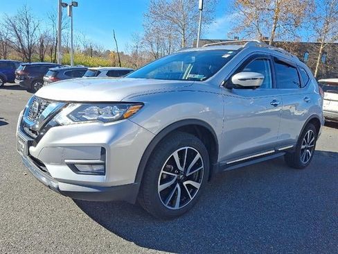 Used 2020 Nissan Rogue SL w/ Premium Package image 37