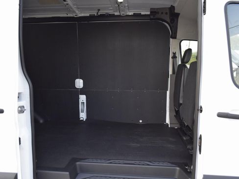 New 2026 Ford Transit 250 148 Medium Roof w/ Load Area Protection Package RWD image 21