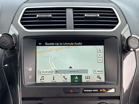Used 2018 Ford Explorer XLT w/ Equipment Group 201A FWD image 18