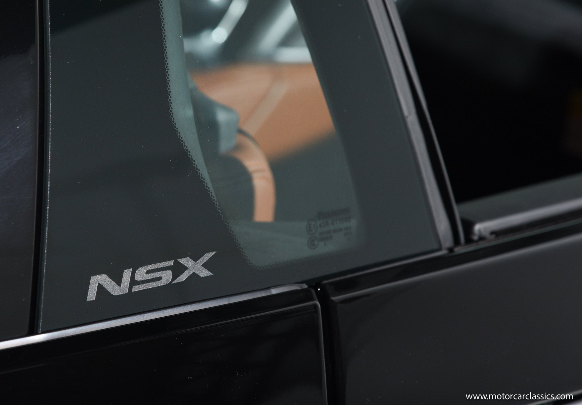 Used 2018 Acura NSX AWD/4WD image 16