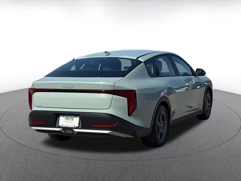 Used 2025 Kia K4 LXS image 14