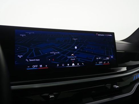 Certified 2024 BMW X7 M60i w/ Executive Package image 26