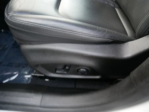 Used 2023 Jeep Renegade Limited image 20