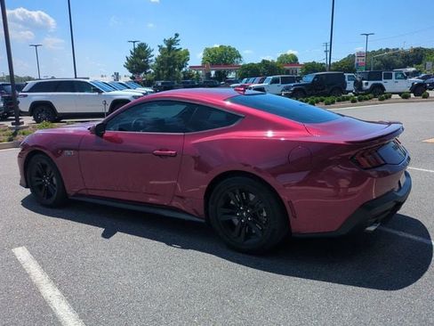 Used 2025 Ford Mustang GT RWD image 6