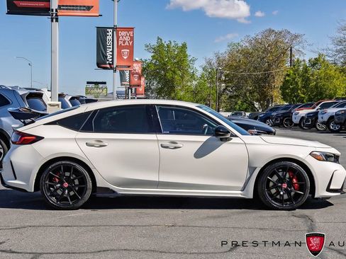 Used 2025 Honda Civic Type R image 17