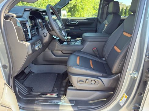 New 2026 GMC Sierra 1500 AT4 w/ Technology Package AWD/4WD image 8