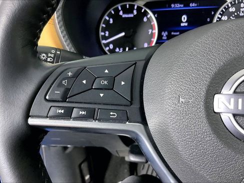 Certified 2025 Nissan Sentra SV w/ SV Premium Package image 27