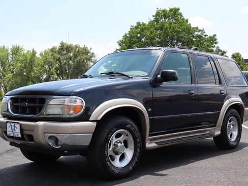 Used 2000 Ford Explorer Eddie Bauer image 11
