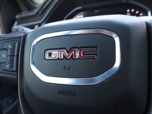 Used 2025 GMC Sierra 2500 AT4X AWD/4WD image 26