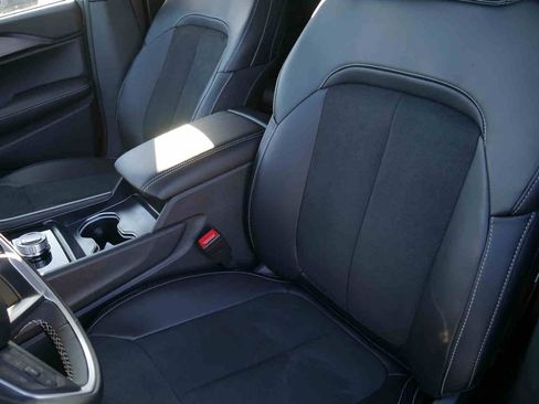 New 2025 Jeep Grand Cherokee Altitude image 27