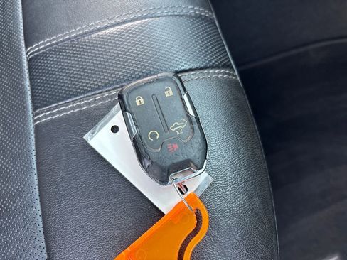 Used 2022 Chevrolet Silverado 2500 High Country w/ Z71 Off-Road Package image 64