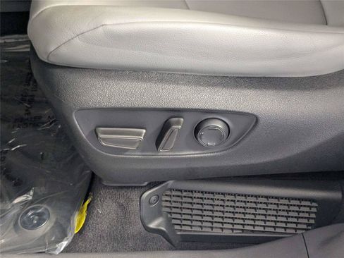 Certified 2022 Toyota Sienna XLE FWD image 15
