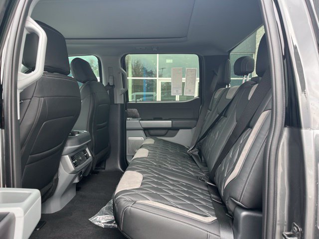 New 2026 Ford F250 XLT w/ XLT Premium Package AWD/4WD image 5
