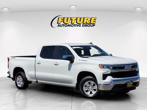 Used 2023 Chevrolet Silverado 1500 LT w/ Protection Package AWD/4WD image 1