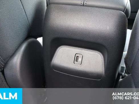 Used 2024 Nissan Sentra SV FWD image 23