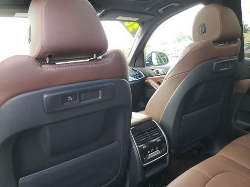 Used 2020 BMW X5 xDrive40i w/ Premium Package AWD/4WD image 31