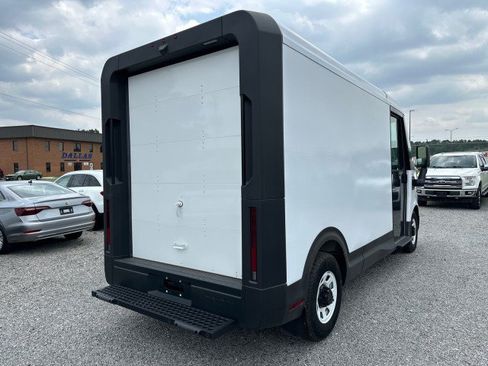 Used 2024 Chevrolet Brightdrop 400 w/ Commercial Equipment Package AWD/4WD image 8