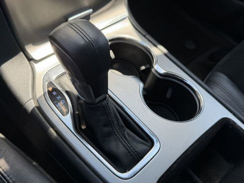 Used 2017 Jeep Grand Cherokee Altitude image 24