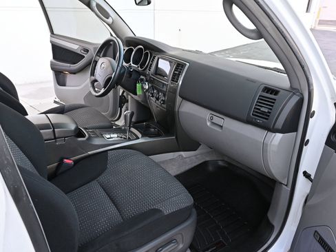Used 2006 Toyota 4Runner Sport AWD/4WD image 15