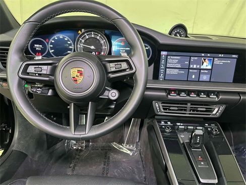 Used 2021 Porsche 911 Carrera image 24