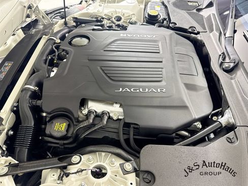 Used 2024 Jaguar F-TYPE R AWD/4WD image 38
