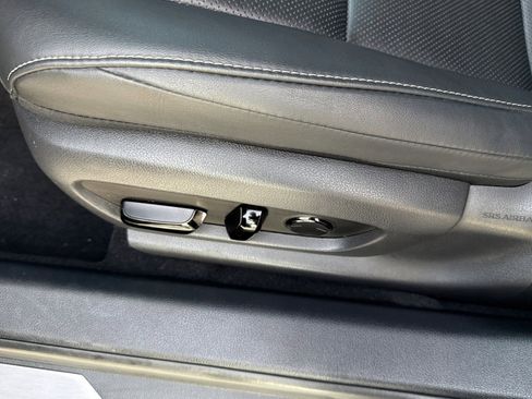 Used 2021 Lexus ES 300h w/ Premium Package image 13