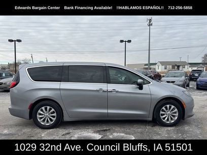Used 2017 Chrysler Pacifica Touring w/ Tire & Wheel Group