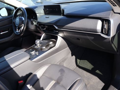 Certified 2025 MAZDA CX-90 3.3 Turbo w/ Select Package image 10