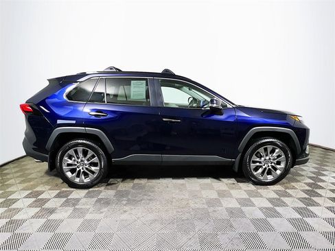 Used 2025 Toyota RAV4 Limited image 9