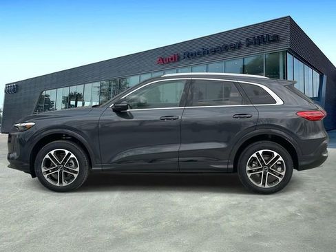 New 2025 Audi Q5 Premium Plus image 2