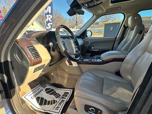 Used 2017 Land Rover Range Rover HSE image 9