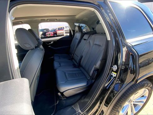 Used 2025 Audi Q7 3.0T Premium Plus image 19
