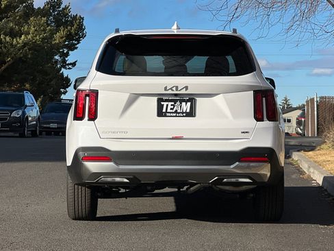 New 2026 Kia Sorento S image 5