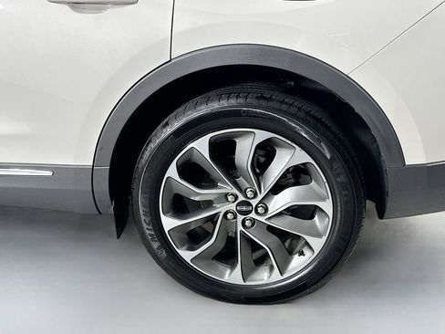 Used 2021 Lincoln Nautilus Reserve FWD image 34