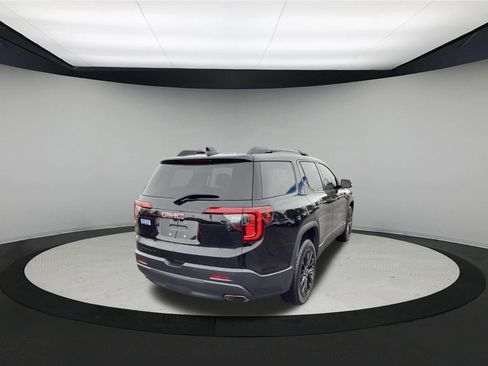 Used 2021 GMC Acadia SLT w/ Elevation Edition image 8