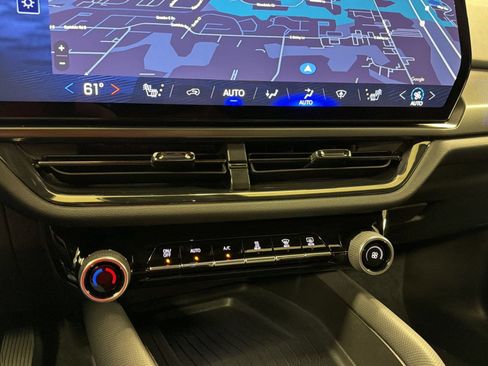 Used 2024 Chevrolet Equinox EV RS FWD image 28