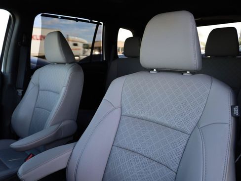 Used 2021 Honda Passport Elite image 7